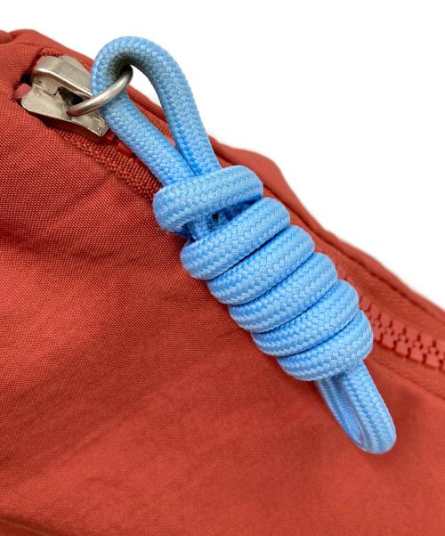 CAMPER（カンペール）CAMPER (カンペール) ナイロンショルダーバッグ レッドの古着・服飾アイテム