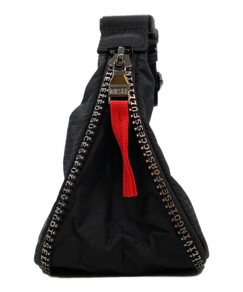 DIESEL（ディーゼル）DIESEL (ディーゼル) ZIP-D ショルダーバッグ ブラックの古着・服飾アイテム
