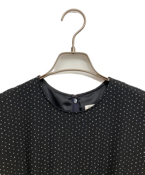 23区（ニジュウサンク）23区 (ニジュウサンク) ノースリーブワンピース ブラック サイズ:32の古着・服飾アイテム