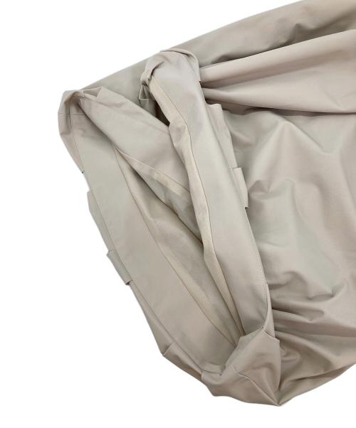 FOXEY NEWYORK（フォクシーニューヨーク）FOXEY NEWYORK (フォクシーニューヨーク) バルーンスカート ベージュ サイズ:40の古着・服飾アイテム