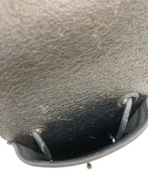 NL（ニール）NL (ニール) レザーショルダーバッグ ブラックの古着・服飾アイテム