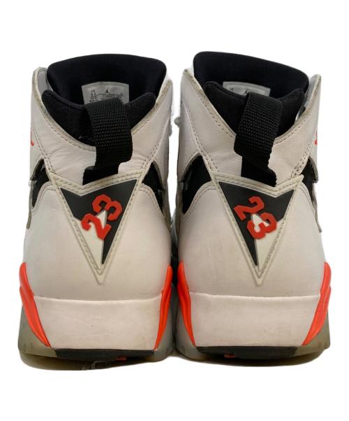 NIKE（ナイキ）NIKE (ナイキ) エアジョーダン7 レトロ ホワイト サイズ:27.5の古着・服飾アイテム