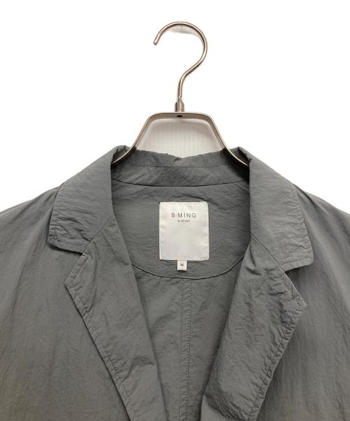 B:MING by BEAMS（ビーミングバイビームス）B:MING by BEAMS (ビーミングバイビームス) ナイロンテーラードジャケット グレー サイズ:Mの古着・服飾アイテム