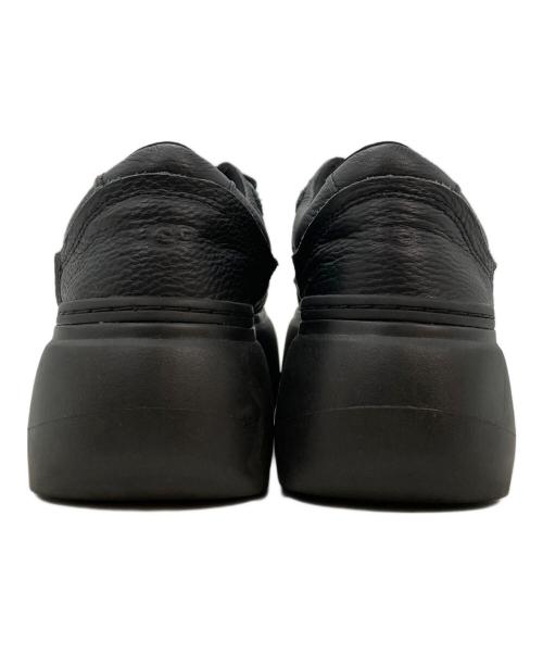 UGG（アグ）UGG (アグ) ローカットスニーカー ブラック サイズ:25の古着・服飾アイテム