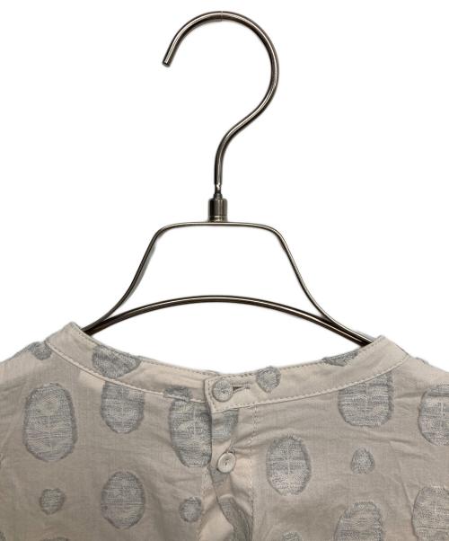 TSUHARU by samansa Mos2（ツハル バイ サマンサモスモス）TSUHARU by samansa Mos2 (ツハル バイ サマンサモスモス) HATAKAKE (ハタカケ) 花柄ジャガードワンピース ベージュ サイズ:FREEの古着・服飾アイテム