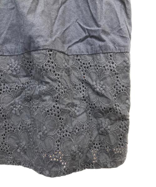 TSUHARU by samansa Mos2（ツハル バイ サマンサモスモス）TSUHARU by samansa Mos2 (ツハル バイ サマンサモスモス) 刺繍切替タックワンピース ネイビー サイズ:FREEの古着・服飾アイテム