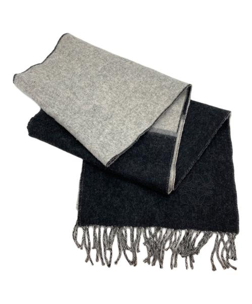 LOEWE（ロエベ）LOEWE (ロエベ) アナグラム バイカラー マフラー ブラックの古着・服飾アイテム