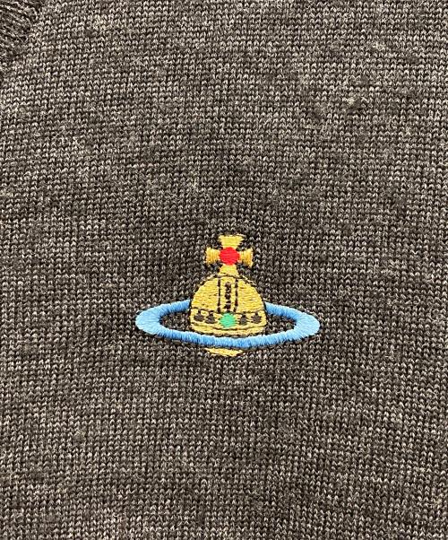 Vivienne Westwood（ヴィヴィアンウエストウッド）Vivienne Westwood (ヴィヴィアンウエストウッド) ロゴ刺繍カーディガン ブラック サイズ:42の古着・服飾アイテム