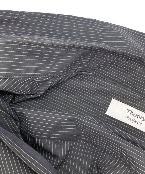 theory（セオリー）theory (セオリー) ストライプシャツ ブラック サイズ:Mの古着・服飾アイテム