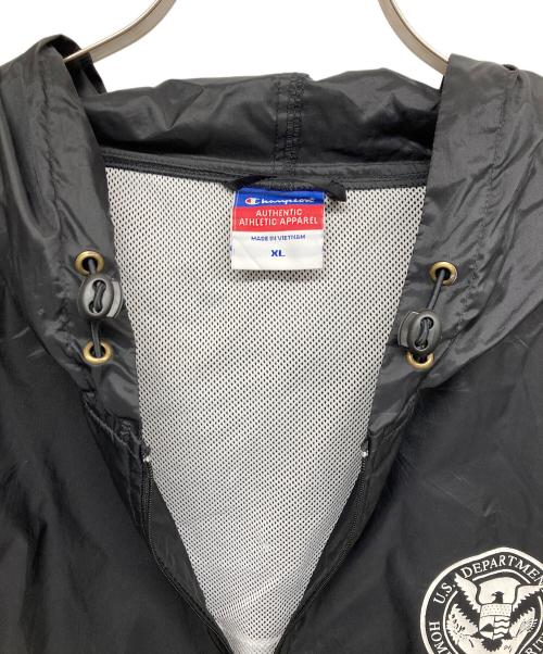 Champion（チャンピオン）Champion (チャンピオン) ナイロンアノラックパーカー ブラック サイズ:XLの古着・服飾アイテム