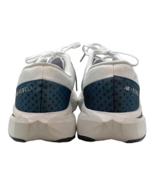 NEW BALANCE（ニューバランス）NEW BALANCE (ニューバランス) FuelCell Rebel V4 ホワイト サイズ:28の古着・服飾アイテム