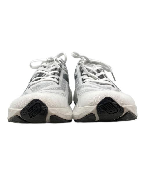NEW BALANCE（ニューバランス）NEW BALANCE (ニューバランス) FuelCell Rebel V4 ホワイト サイズ:28の古着・服飾アイテム
