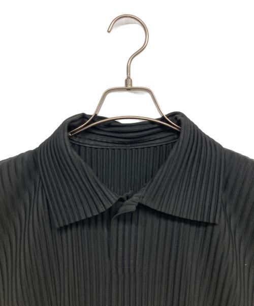 HOMME PLISSE ISSEY MIYAKE（オム プリッセ イッセイ ミヤケ）HOMME PLISSE ISSEY MIYAKE (オム プリッセ イッセイ ミヤケ) プリーツポロシャツ ブラック サイズ:2の古着・服飾アイテム