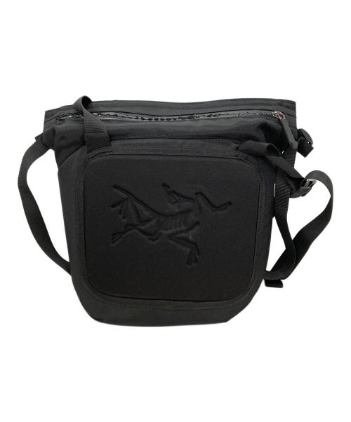 ARC'TERYX（アークテリクス）ARC'TERYX (アークテリクス) ARRO 8 SHOULDER BAG ブラックの古着・服飾アイテム