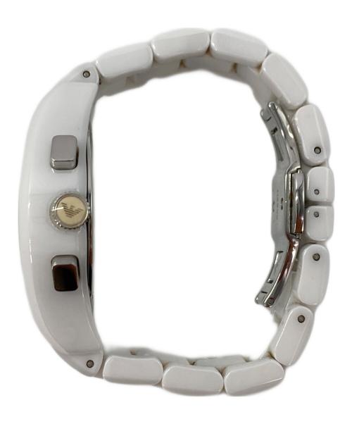 EMPORIO ARMANI（エンポリオアルマーニ）EMPORIO ARMANI (エンポリオアルマーニ) リストウォッチ ホワイトの古着・服飾アイテム