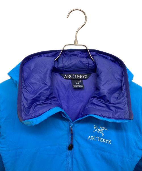 ARC'TERYX（アークテリクス）ARC'TERYX (アークテリクス) ATOM AR HOODY ブルー サイズ:Sの古着・服飾アイテム