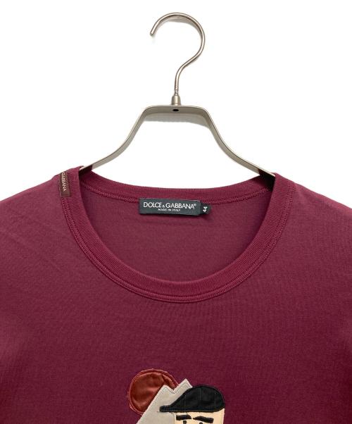 DOLCE & GABBANA（ドルチェ＆ガッバーナ）DOLCE & GABBANA (ドルチェ＆ガッバーナ) ワッペンTシャツ レッド サイズ:44の古着・服飾アイテム