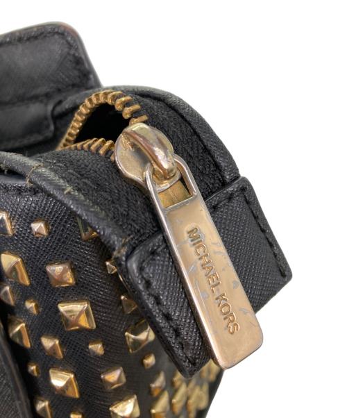 MICHAEL KORS（マイケル・コース）MICHAEL KORS (マイケル・コース) SELMA STUD MD MESSENGER ブラックの古着・服飾アイテム
