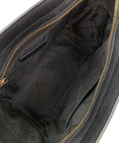 MICHAEL KORS（マイケル・コース）MICHAEL KORS (マイケル・コース) SELMA STUD MD MESSENGER ブラックの古着・服飾アイテム