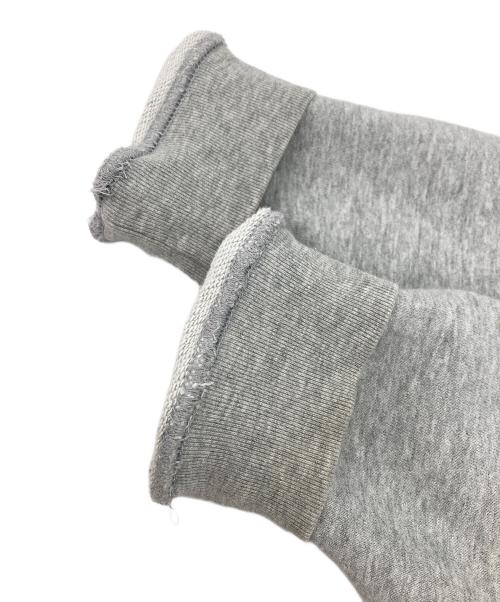 TOGA ARCHIVES（トーガアーカイブス）TOGA ARCHIVES (トーガアーカイブス) Print logo sweat グレー サイズ:44の古着・服飾アイテム