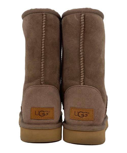 UGG（アグ）UGG (アグ) Classic Short II ベージュ サイズ:24の古着・服飾アイテム