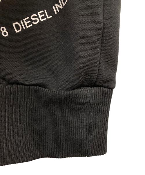 DIESEL（ディーゼル）DIESEL (ディーゼル) スウェット ブラック サイズ:Mの古着・服飾アイテム