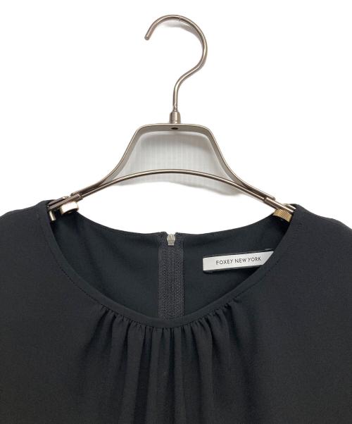 FOXEY NEWYORK（フォクシーニューヨーク）FOXEY NEWYORK (フォクシーニューヨーク) ノースリーブワンピース ブラック サイズ:40の古着・服飾アイテム