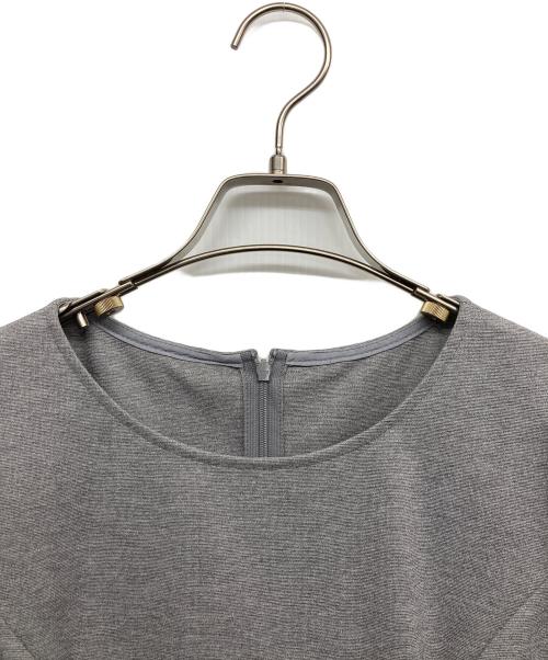 Rene basic（ルネベーシック）Rene basic (ルネベーシック) 裾フリルワンピース グレー サイズ:36の古着・服飾アイテム