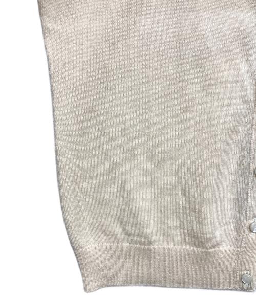 BURBERRY BLUE LABEL（バーバリーロンドンブルーレーベル）BURBERRY BLUE LABEL (バーバリーロンドンブルーレーベル) ニットカーディガン ベージュ サイズ:38の古着・服飾アイテム