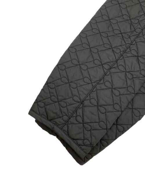 ANYA HINDMARCH（アニヤ・ハインドマーチ）ANYA HINDMARCH (アニヤ・ハインドマーチ) キルティングコート ブラック サイズ:Sの古着・服飾アイテム