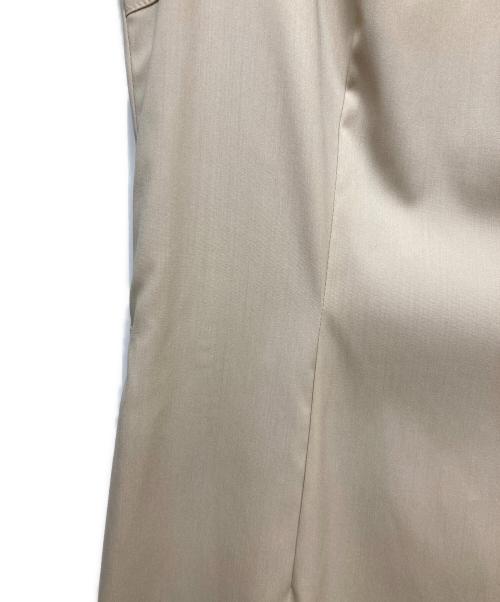 NEWYORKER（ニューヨーカー）NEWYORKER (ニューヨーカー) ノースリーブワンピース ベージュ サイズ:11ARの古着・服飾アイテム