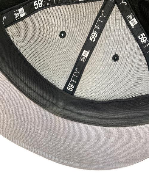 New Era（ニューエラ）New Era (ニューエラ) Supreme (シュプリーム) キャップ ブラックの古着・服飾アイテム