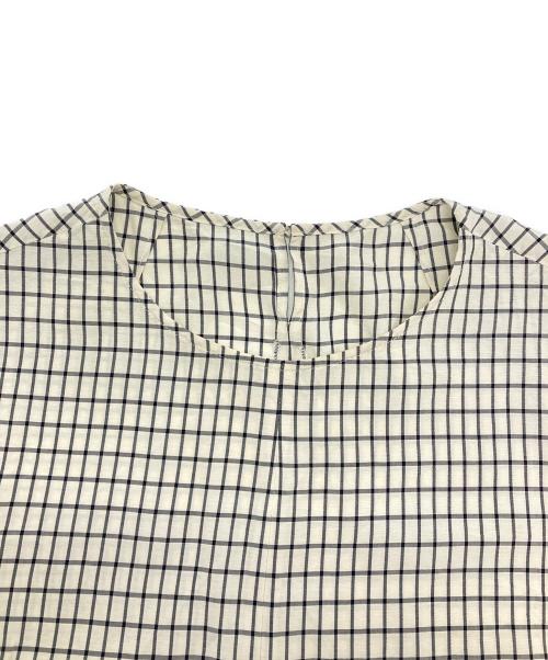 MACKINTOSH LONDON（マッキントッシュ ロンドン）MACKINTOSH LONDON (マッキントッシュ ロンドン) 半袖ブラウス ホワイト サイズ:38の古着・服飾アイテム