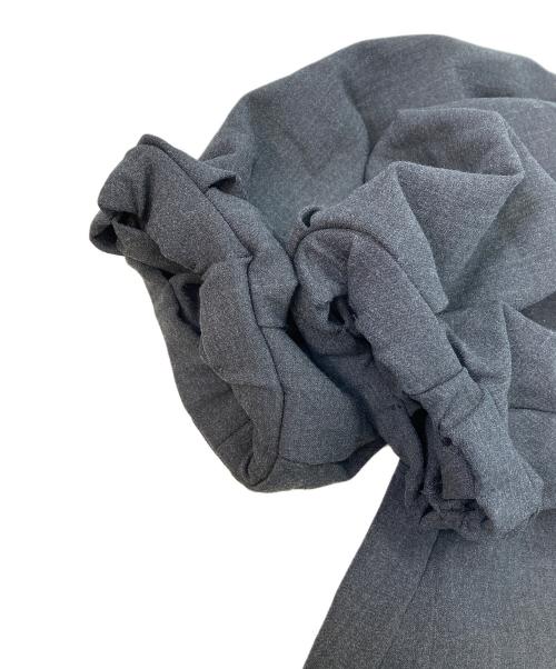 R（アール）R (アール) ウールダブルクロス ラッフル ブラウス グレー サイズ:40の古着・服飾アイテム