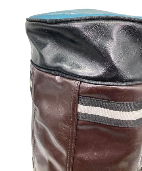 FRED PERRY（フレッドペリー）FRED PERRY (フレッドペリー) 2way レザーボストンバッグ ブラウンの古着・服飾アイテム