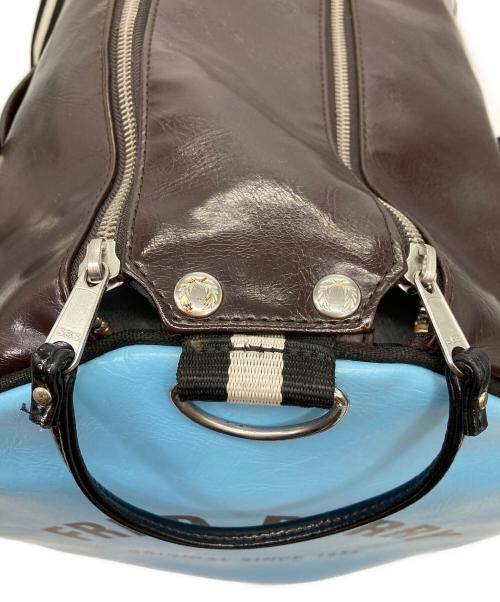 FRED PERRY（フレッドペリー）FRED PERRY (フレッドペリー) 2way レザーボストンバッグ ブラウンの古着・服飾アイテム