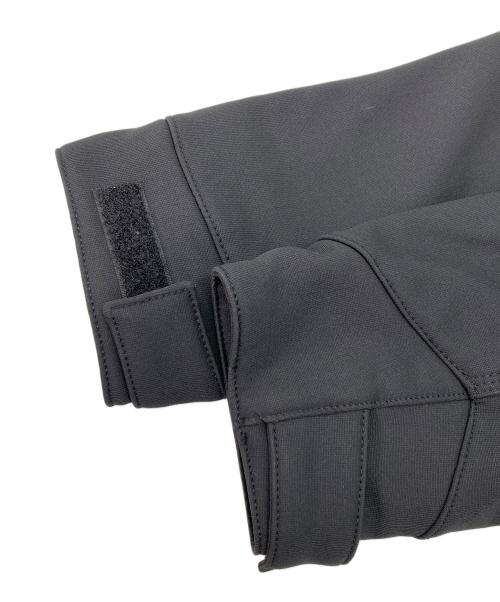 CarHartt（カーハート）CarHartt (カーハート) ソフトシェルジャケット グレー サイズ:Mの古着・服飾アイテム