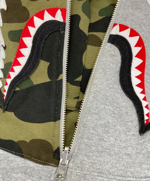 A BATHING APE（ア ベイシング エイプ）A BATHING APE (ア ベイシング エイプ) 1stカモグリーンリバーシブルフルジップパーカー グレー×グリーン サイズ:Lの古着・服飾アイテム