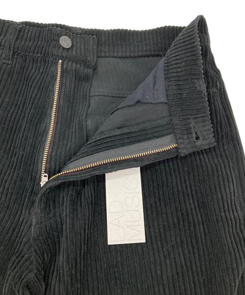 LAD MUSICIAN（ラッドミュージシャン）LAD MUSICIAN (ラッドミュージシャン) コーデュロイワイドテーパードパンツ ブラック サイズ:42の古着・服飾アイテム