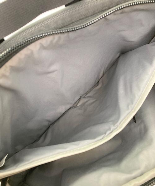 AER（エアー）Aer (エアー) テックスリング 2  ショルダーバッグ ブラックの古着・服飾アイテム