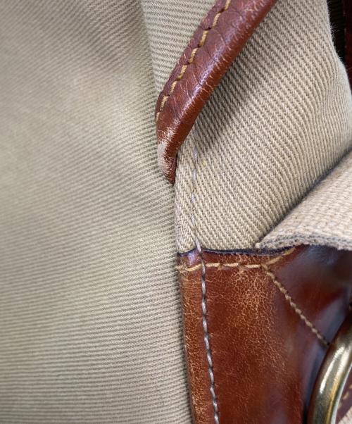 brady（ブレディ）Brady (ブレディ) ARIEL TROUT SMALL ベージュの古着・服飾アイテム