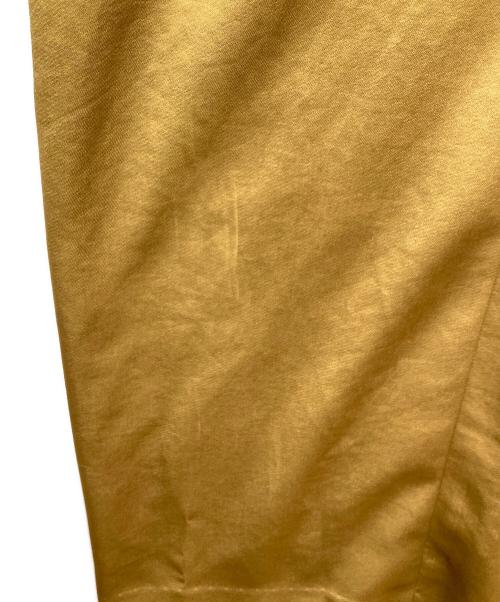 BEAUTY&YOUTH（ビューティーアンドユース）BEAUTY&YOUTH (ビューティーアンドユース) ヴィンテージサテンVネック ジャンパースカート イエロー サイズ:Mの古着・服飾アイテム