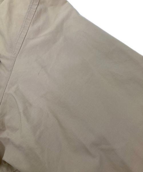 LACOSTE（ラコステ）LACOSTE (ラコステ) ナイロンジャケット ベージュ サイズ:3の古着・服飾アイテム