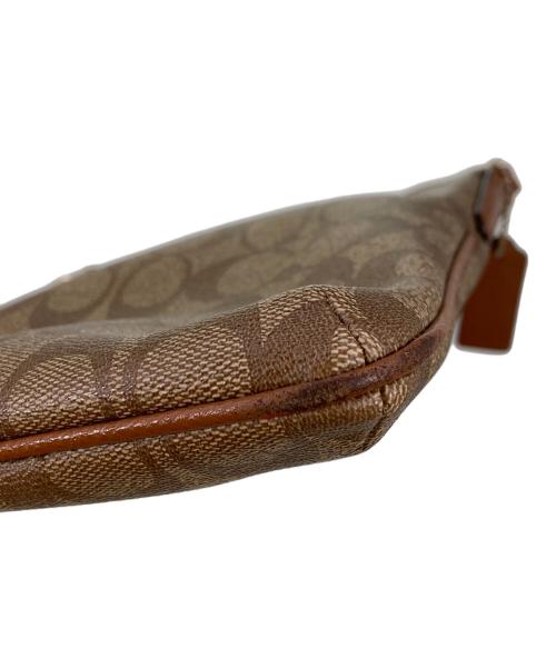 COACH（コーチ）COACH (コーチ) シグネチャーショルダーバッグ ブラウンの古着・服飾アイテム