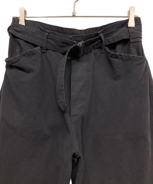 COMOLI（コモリ）COMOLI (コモリ) 製品染 ベルテッドパンツ ネイビー サイズ:1の古着・服飾アイテム