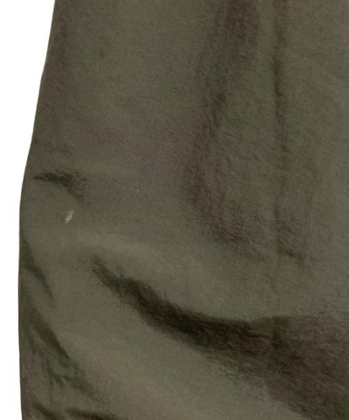 GRAMICCI（グラミチ）GRAMICCI (グラミチ) ナイロンパッカブルトラックパンツ カーキ サイズ:Mの古着・服飾アイテム