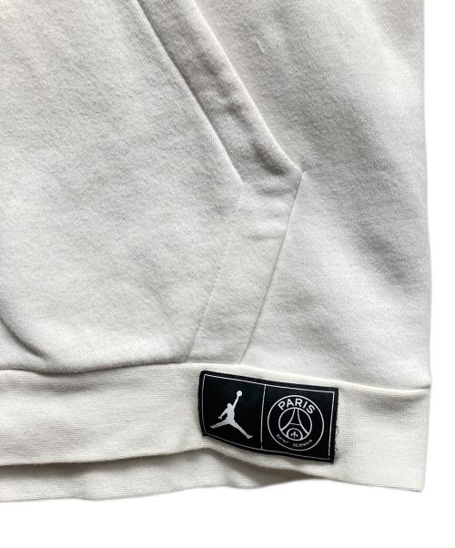 JORDAN（ジョーダン）JORDAN (ジョーダン) Paris Saint-Germain (パリサンジェルマン) フロントロゴ プルオーバースウェットパーカー ホワイト サイズ:Lの古着・服飾アイテム