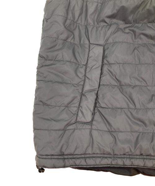CarHartt（カーハート）CarHartt (カーハート) 中綿ベスト グレー サイズ:2XLの古着・服飾アイテム