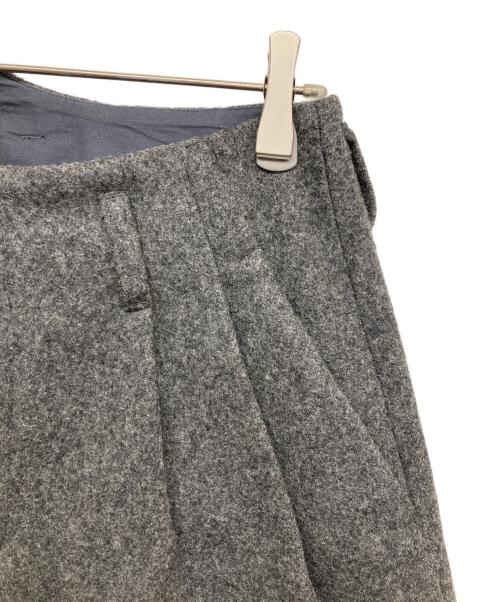 KOLOR（カラー）KOLOR (カラー) ウールテーパードパンツ グレー サイズ:2の古着・服飾アイテム
