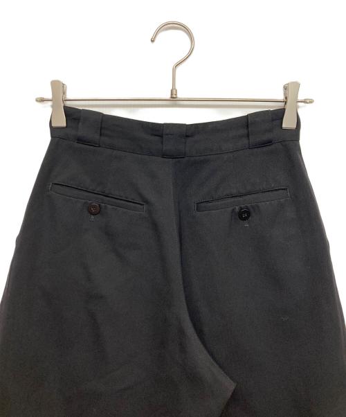 I.S.（アイエス）I.S. (アイエス) タックパンツ ブラック サイズ:9の古着・服飾アイテム